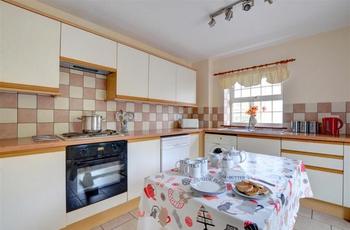 Well equipped kitchen